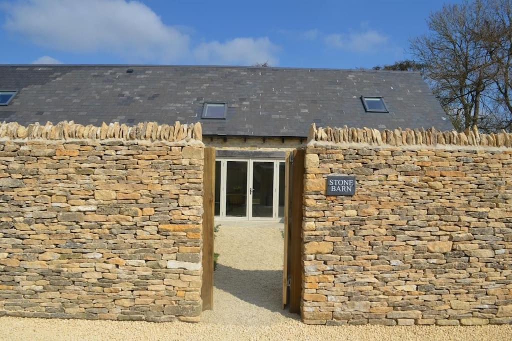 Stone Barn, Contemporary Barn Conversion Cheltenham Exterior foto